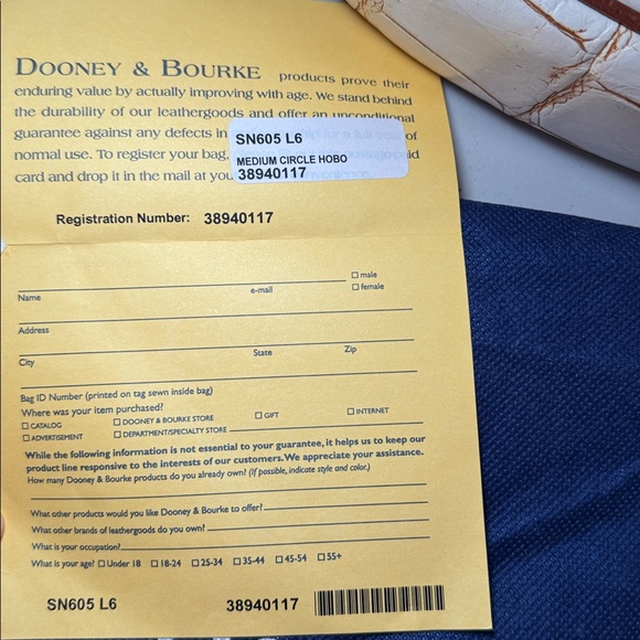 Dooney & Bourke Cream and Brown Shoulder Bag - Picture 6 of 12